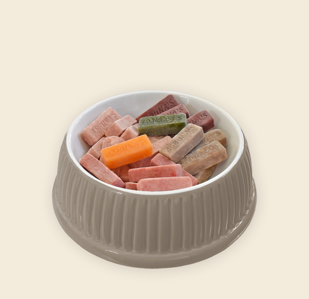 Portionen von Katzen Fertigmenü Huhn (K) Portionen Katzen Fertigmenü Huhn (K)
